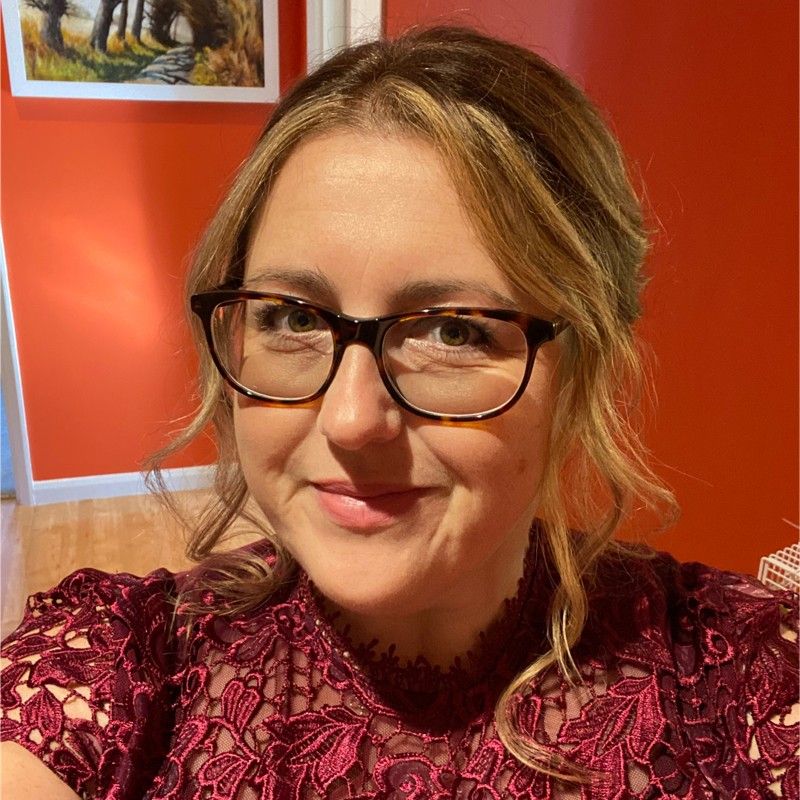 Claire Van Hinsberg